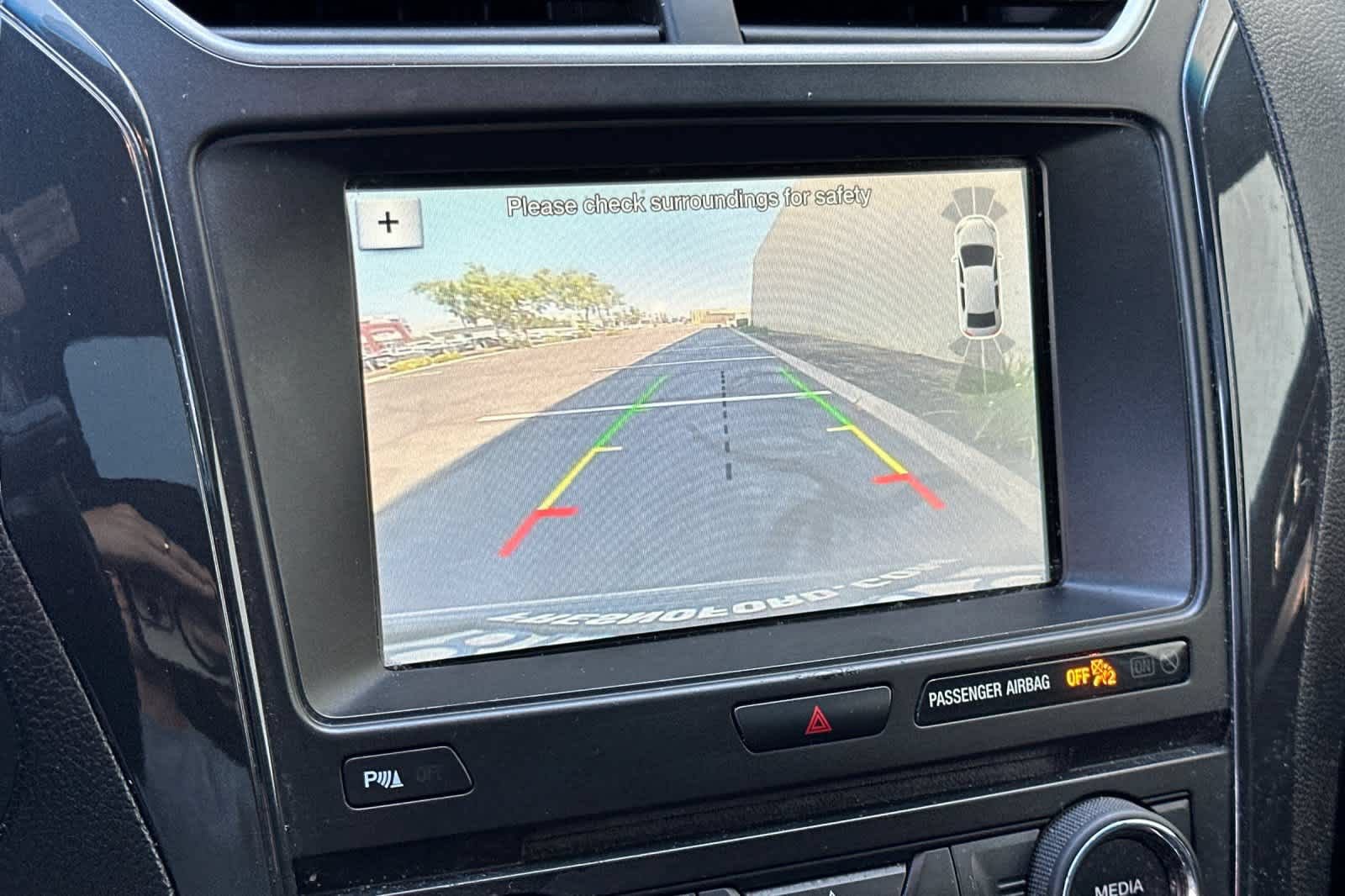 Certified 2018 Ford Explorer XLT w/ Equipment Group 202A FWD image 21