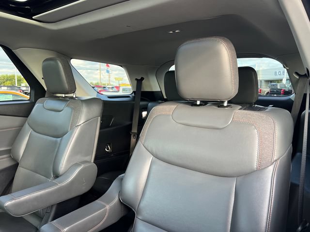Certified 2025 Ford Explorer Active w/ Active Comfort Package AWD/4WD image 20