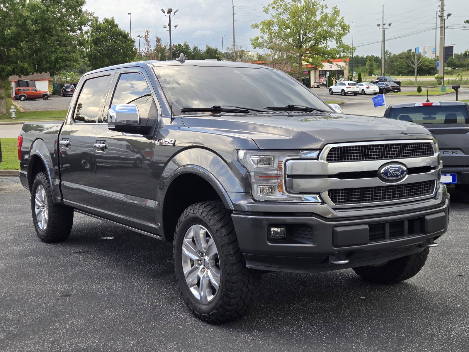 Certified 2020 Ford F150 Platinum w/ Equipment Group 701A Luxury AWD/4WD image 4