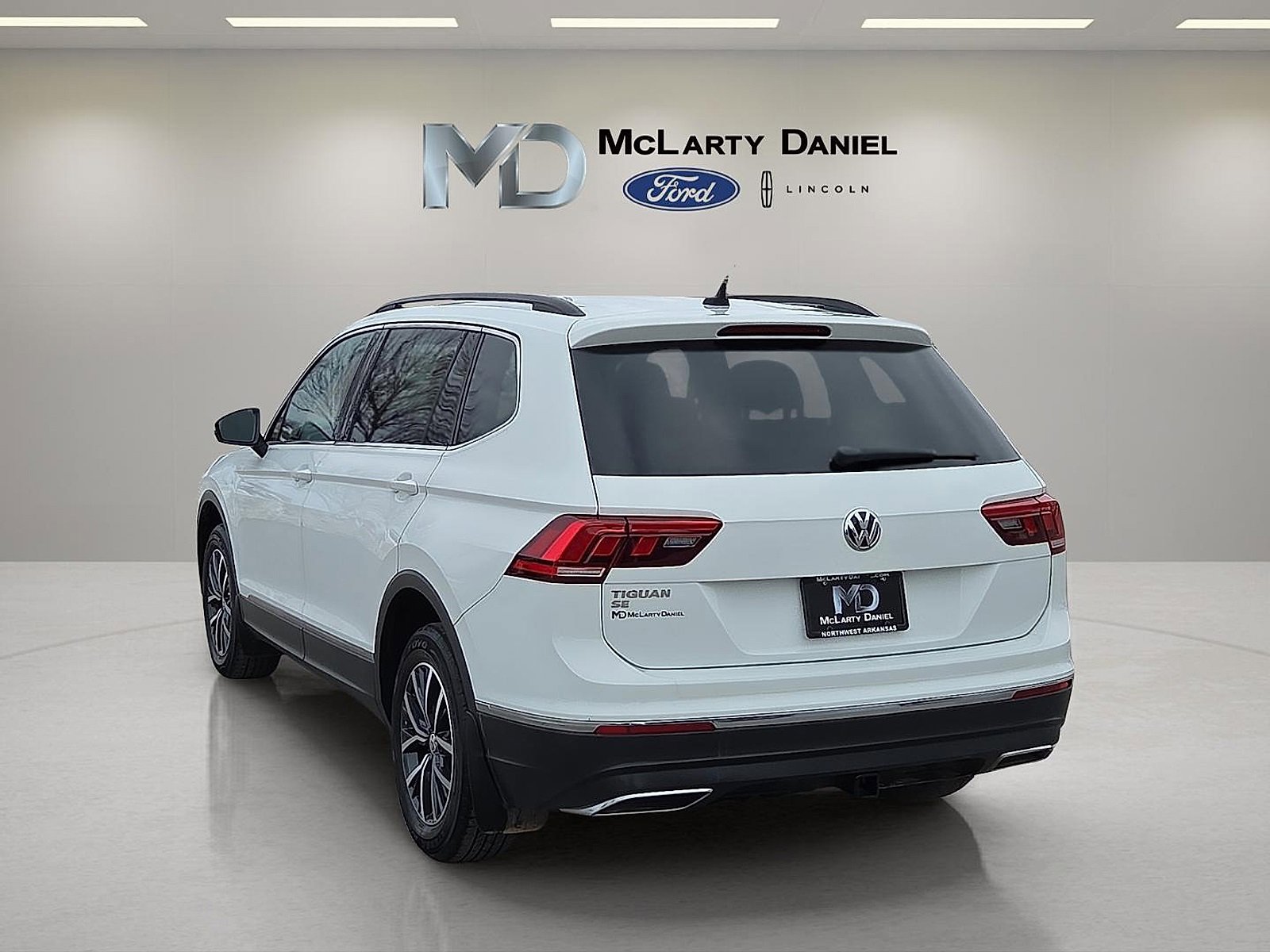 Used 2020 Volkswagen Tiguan SE image 4