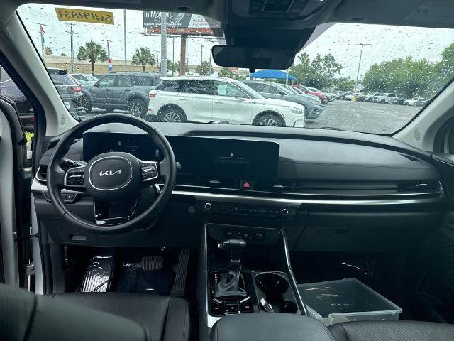 Used 2025 Kia Carnival SX FWD image 17