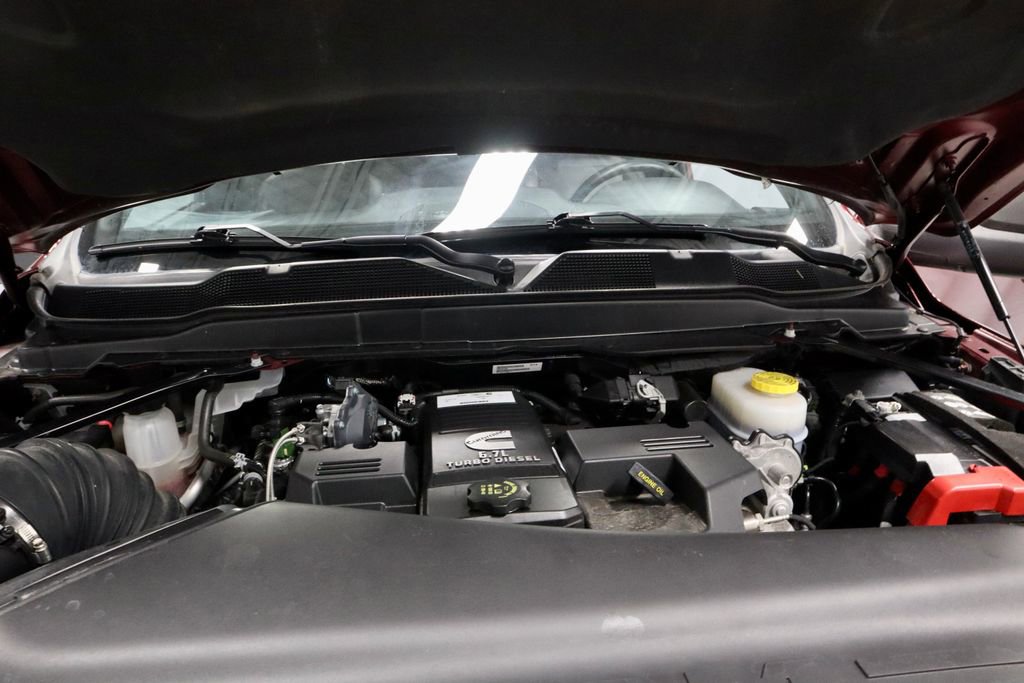 Used 2024 RAM 2500 Tradesman w/ Chrome Appearance Group AWD/4WD image 16