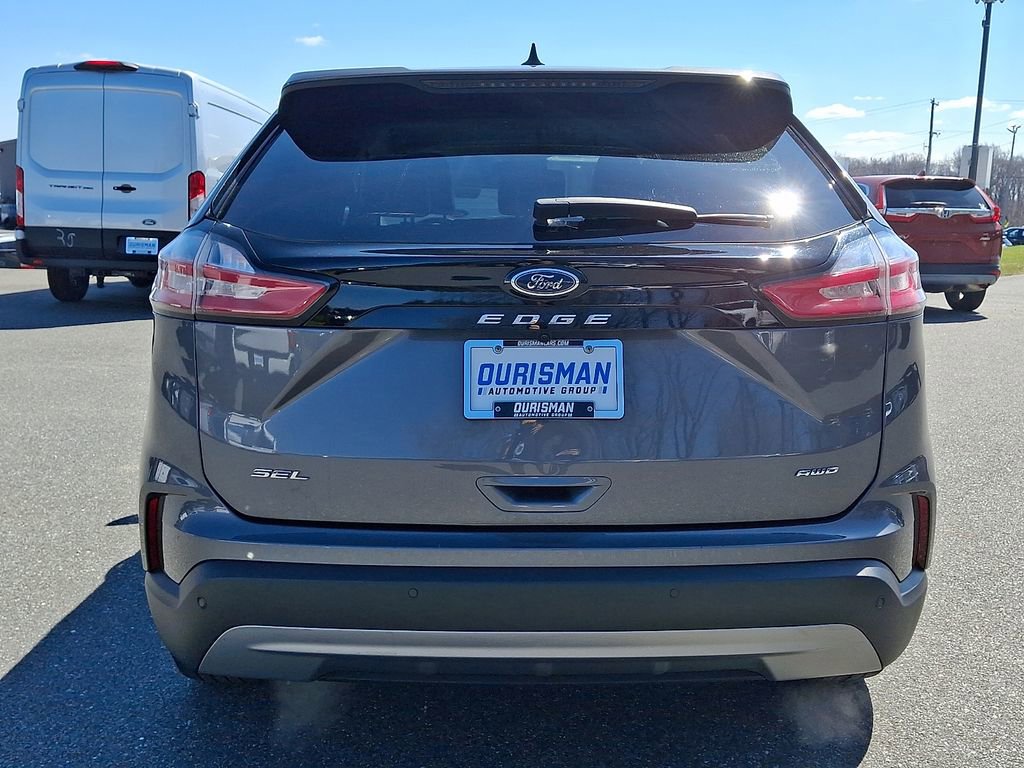 Certified 2024 Ford Edge SEL image 5