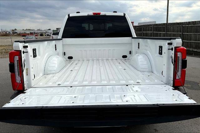 Certified 2025 Ford F350 Platinum w/ FX4 Off-Road Package image 30
