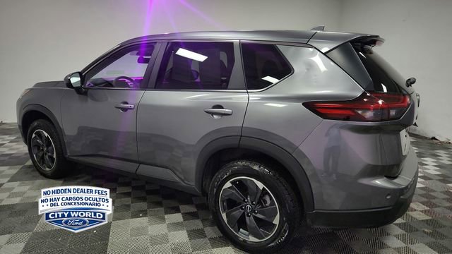 Used 2024 Nissan Rogue SV AWD/4WD image 5