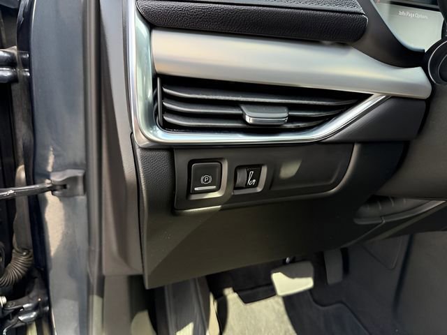 Used 2019 Cadillac XT4 Premium Luxury image 15