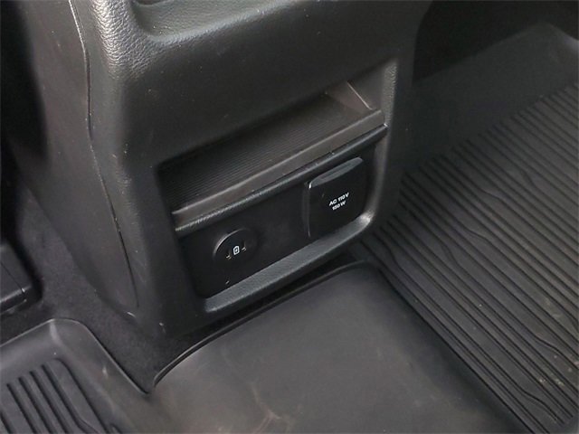 Certified 2024 Ford Edge ST-Line image 28