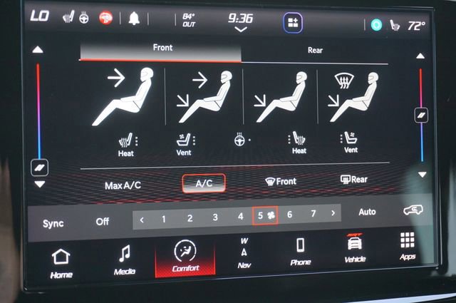 Used 2021 Dodge Durango SRT Hellcat w/ Technology Group AWD/4WD image 23