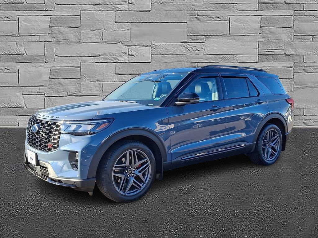 Certified 2025 Ford Explorer ST AWD/4WD image 5