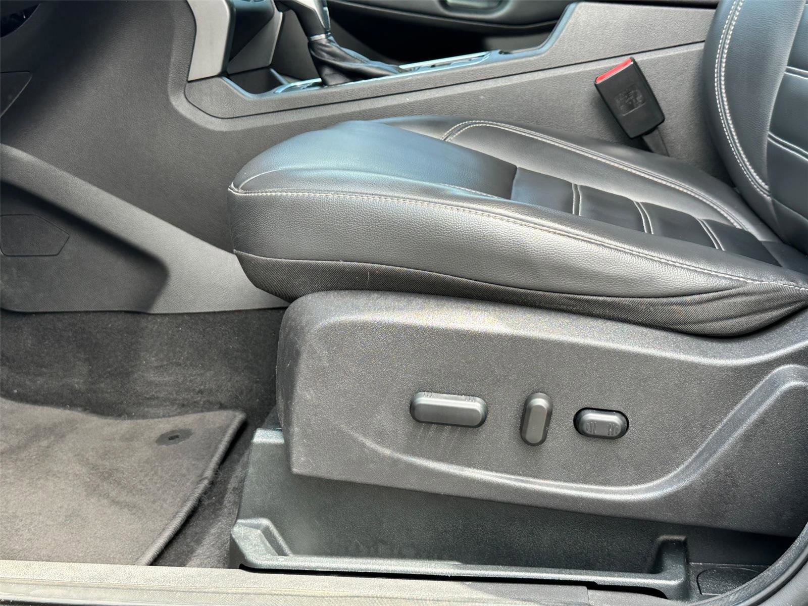Certified 2019 Ford Escape SEL AWD/4WD image 17