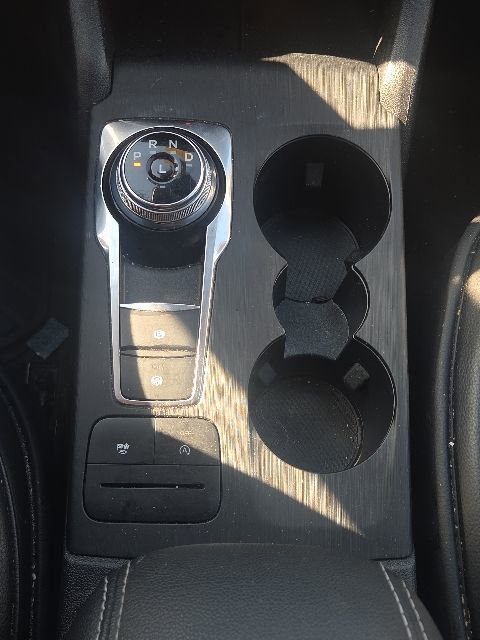 Certified 2020 Ford Escape SE FWD image 33