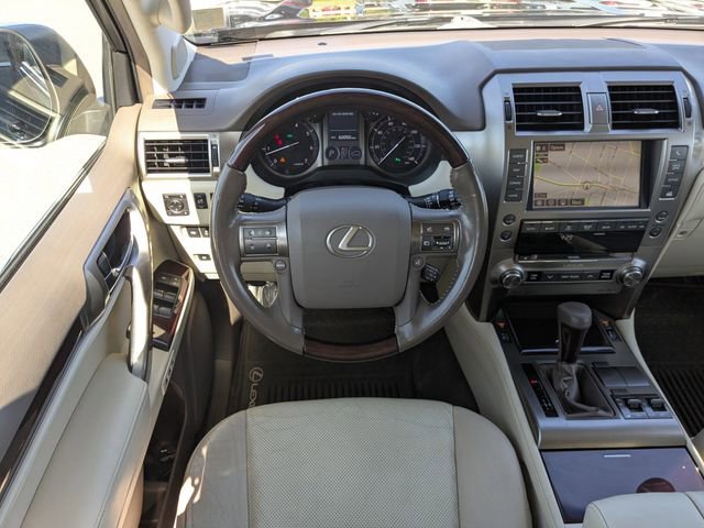 Used 2018 Lexus GX 460 Premium w/ Premium Package AWD/4WD image 14