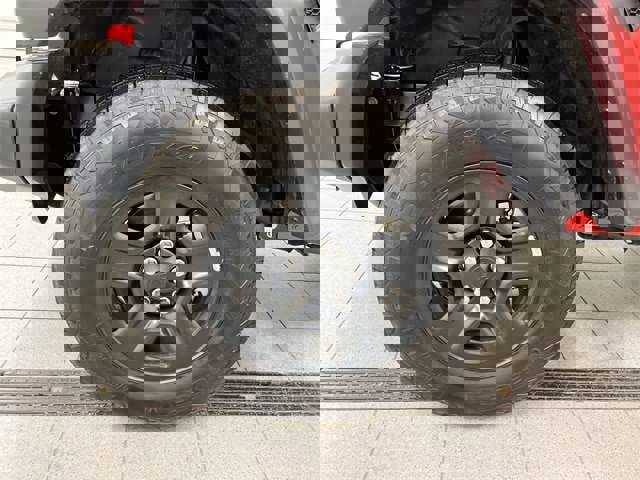 Used 2024 Jeep Wrangler Sport image 9