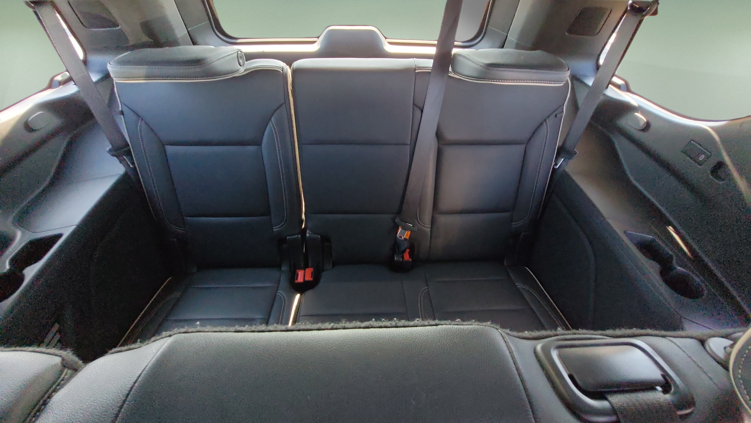Used 2022 GMC Yukon SLT w/ Max Trailering Package AWD/4WD image 17