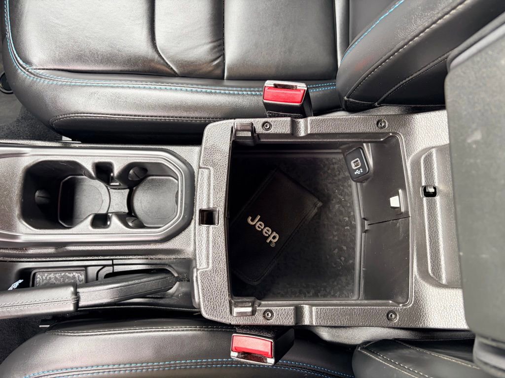 Used 2024 Jeep Wrangler Unlimited Rubicon 4xe image 19