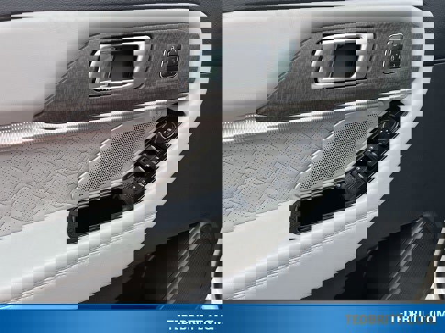 Certified 2025 Ford Explorer Platinum w/ Ultimate Package image 41