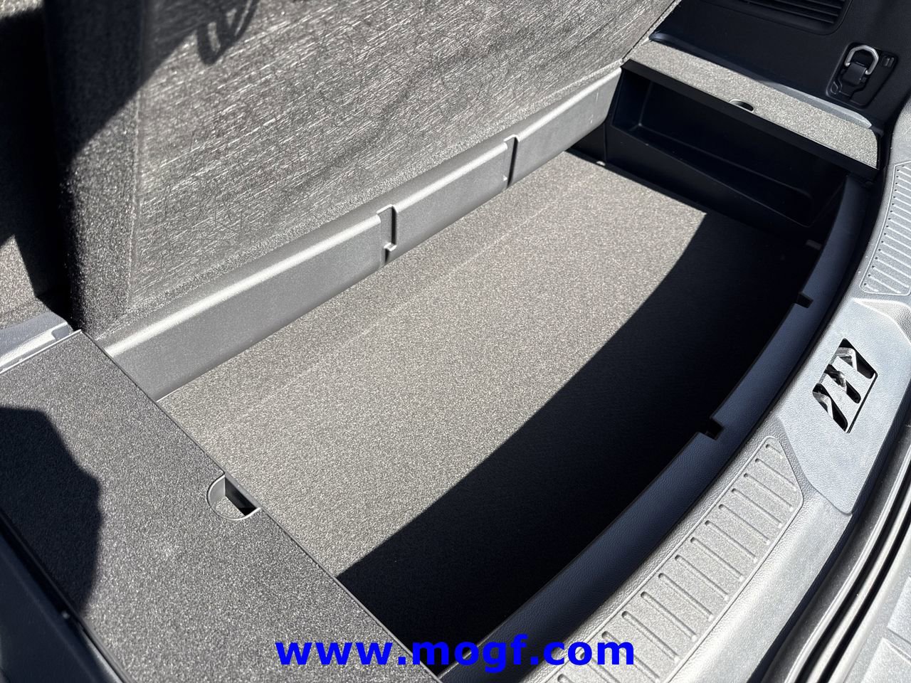 Certified 2025 Ford Explorer Active w/ Active Comfort Package image 28