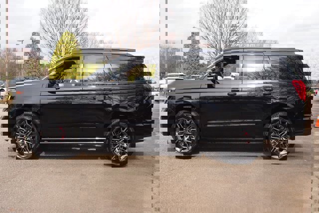 Certified 2025 Ford Expedition Platinum w/ Stealth Performance Package image 2