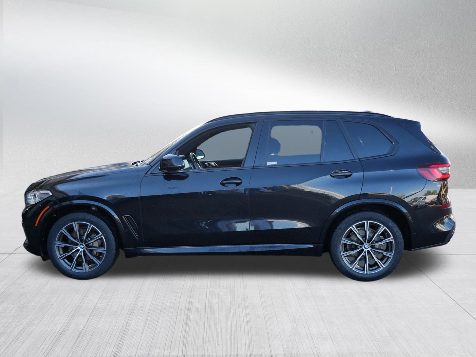 Used 2021 BMW X5 xDrive40i w/ M Sport Package image 4