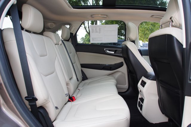 Certified 2019 Ford Edge Titanium w/ Equipment Group 301A AWD/4WD image 14