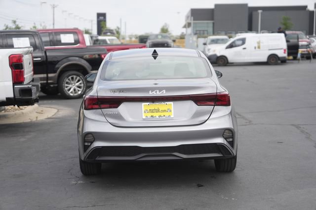 Used 2024 Kia Forte LXS w/ LXS Technology Package FWD image 4