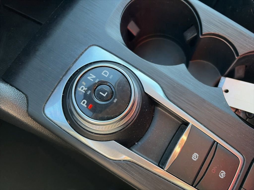 Certified 2022 Ford Escape SE w/ Cold Weather Package image 18