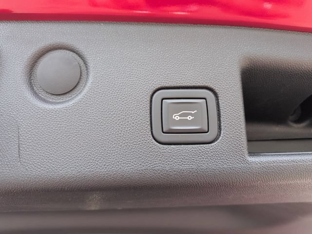 Used 2023 Chevrolet Equinox RS FWD image 22