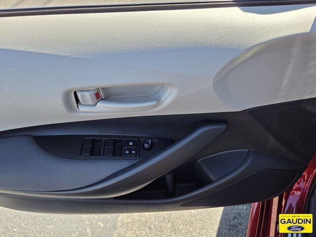 Used 2026 Toyota Corolla LE FWD image 17