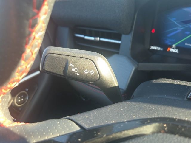 Certified 2025 Ford Explorer ST-Line image 44