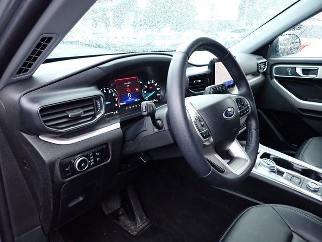 Certified 2023 Ford Explorer XLT w/ Equipment Group 202A image 15