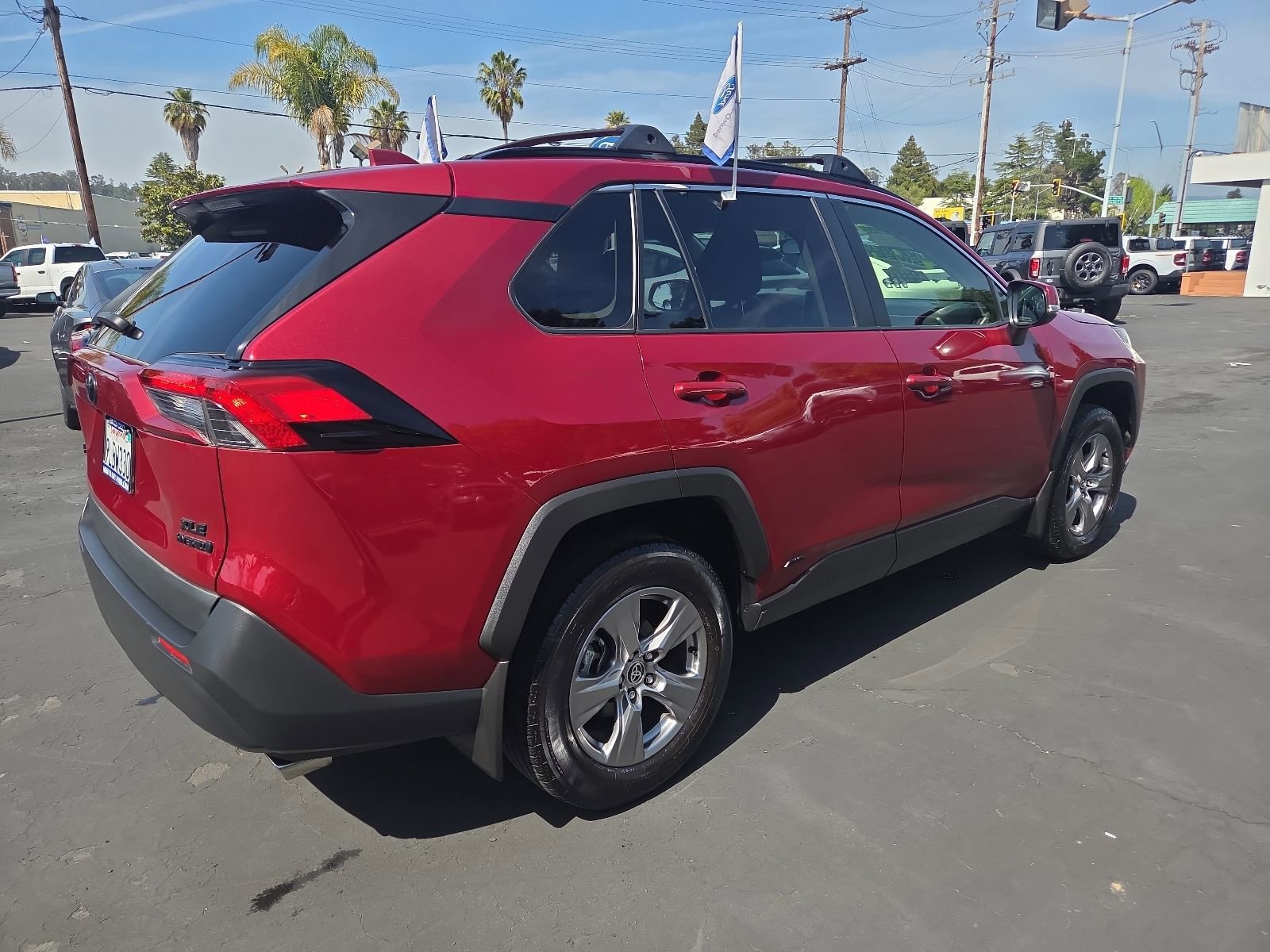 Used 2024 Toyota RAV4 XLE w/ Convenience Package AWD/4WD image 5