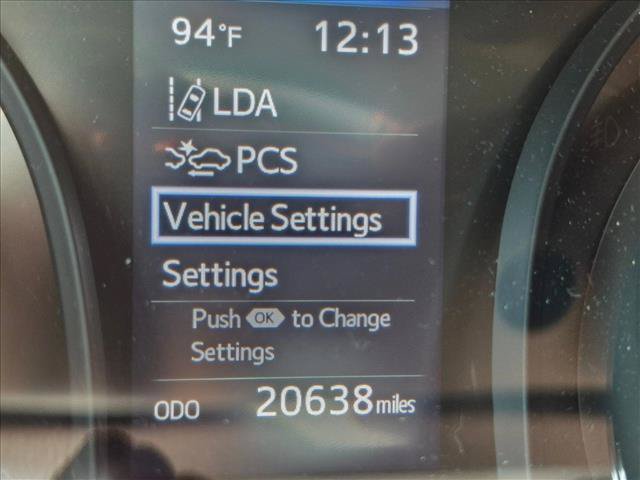Used 2020 Toyota Camry LE FWD image 11