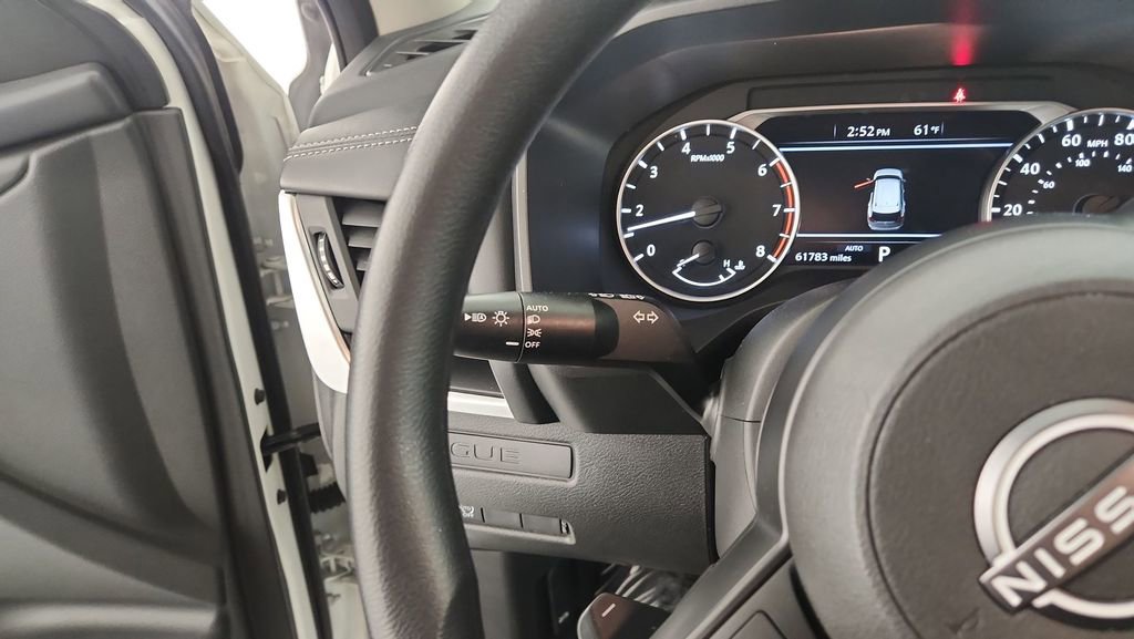 Used 2024 Nissan Rogue S AWD/4WD image 21