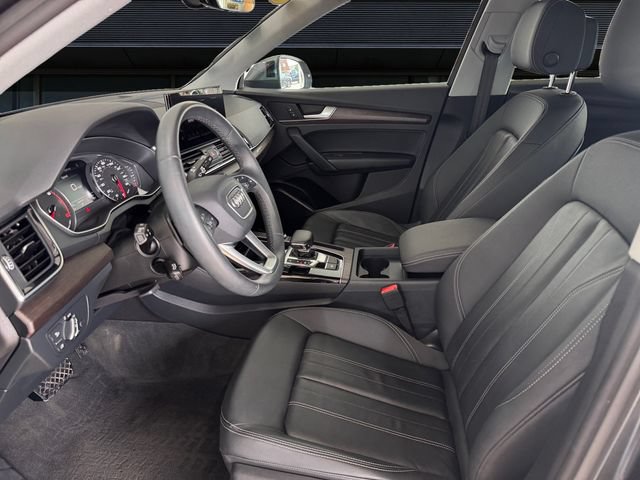 Used 2023 Audi Q5 2.0T Premium w/ Convenience Package AWD/4WD image 9