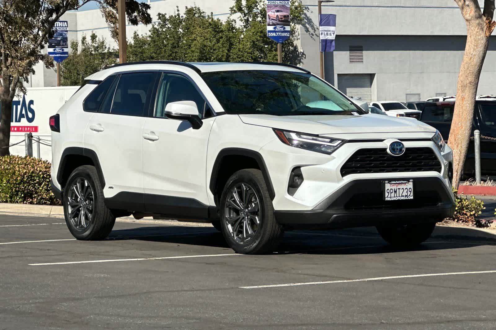 Used 2024 Toyota RAV4 XLE Premium w/ Weather Package AWD/4WD image 10