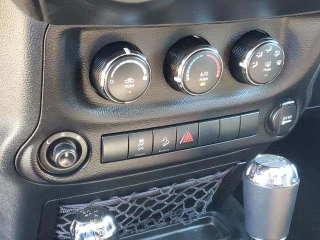 Used 2017 Jeep Wrangler Unlimited Sport w/ Quick Order Package 24S AWD/4WD image 12