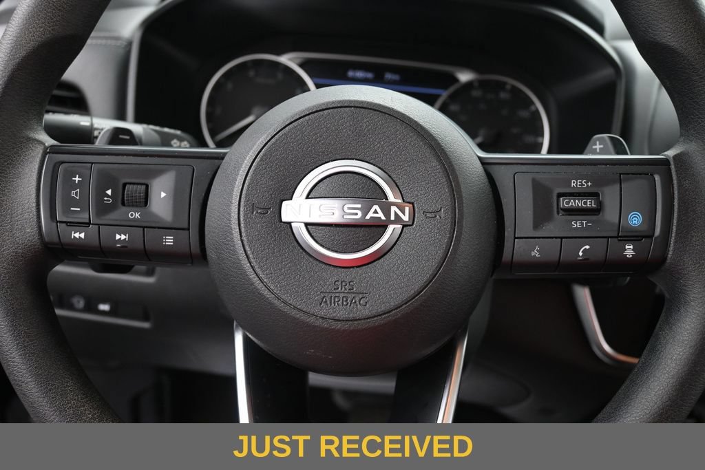 Used 2024 Nissan Rogue SV AWD/4WD image 12