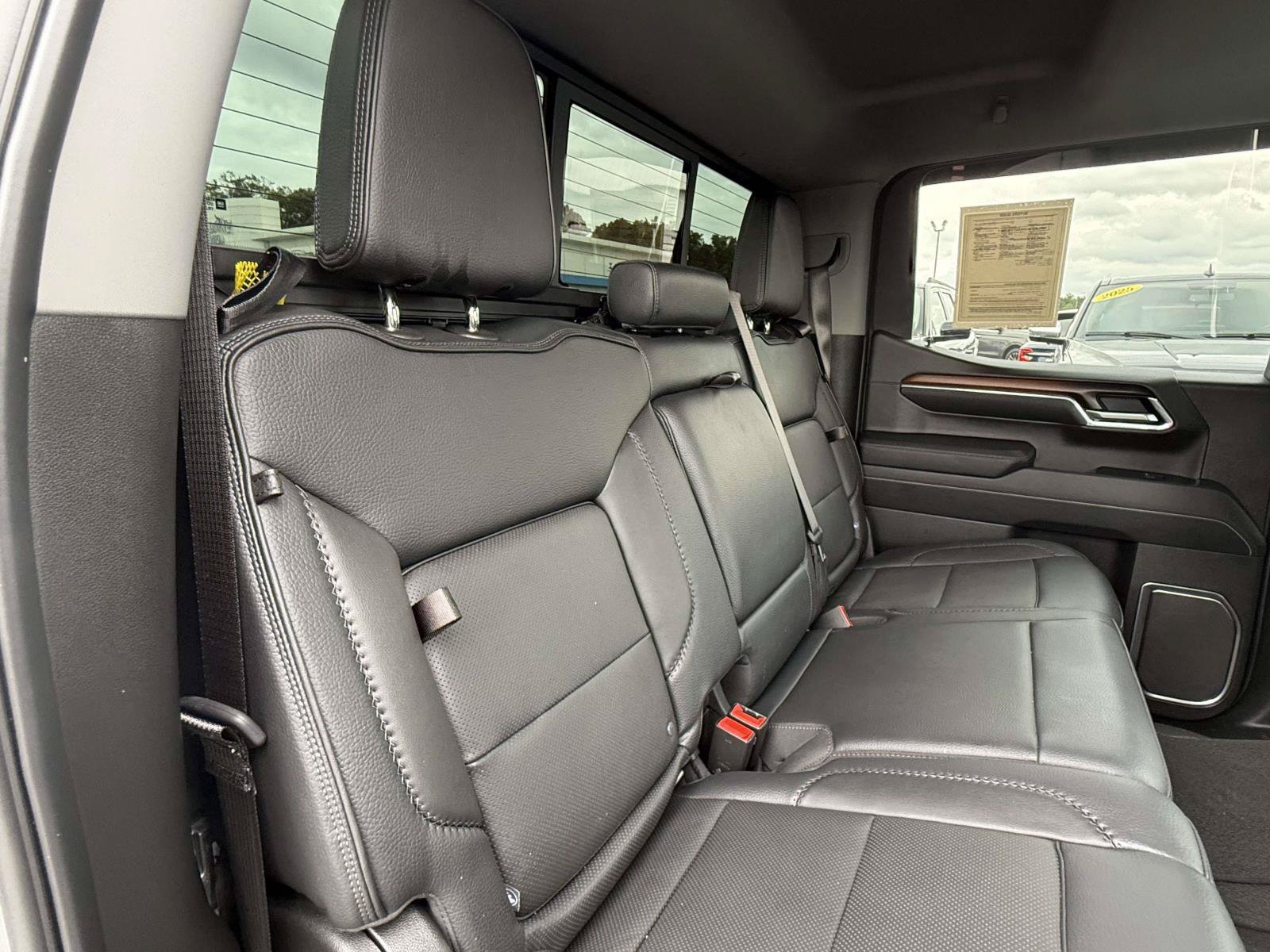 Used 2025 GMC Sierra 1500 Denali w/ Denali Reserve Package AWD/4WD image 28