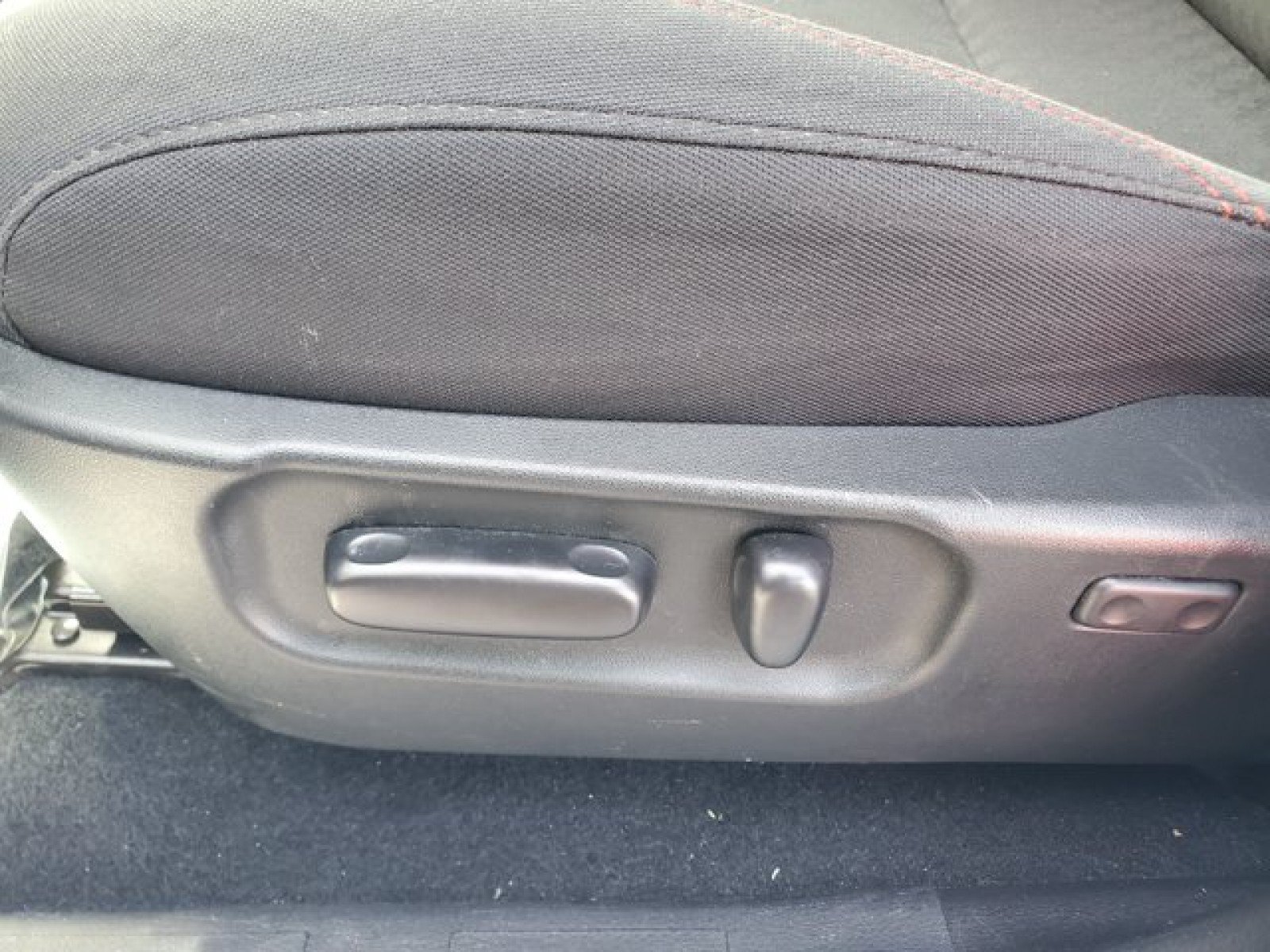 Used 2022 Toyota Tacoma SR5 w/ Technology Package RWD image 11