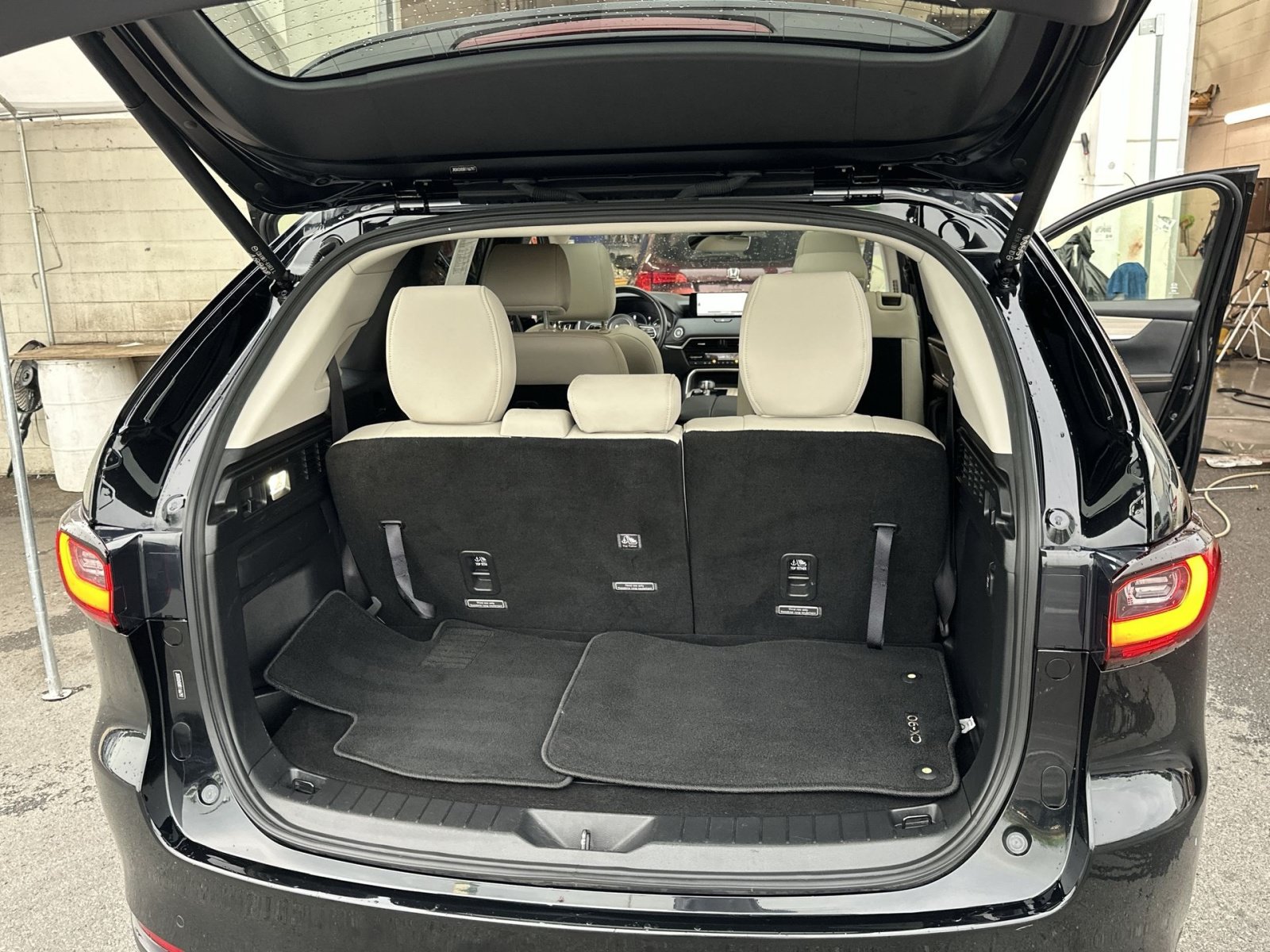 Used 2024 MAZDA CX-90 3.3 Turbo w/ Premium Package AWD/4WD image 35