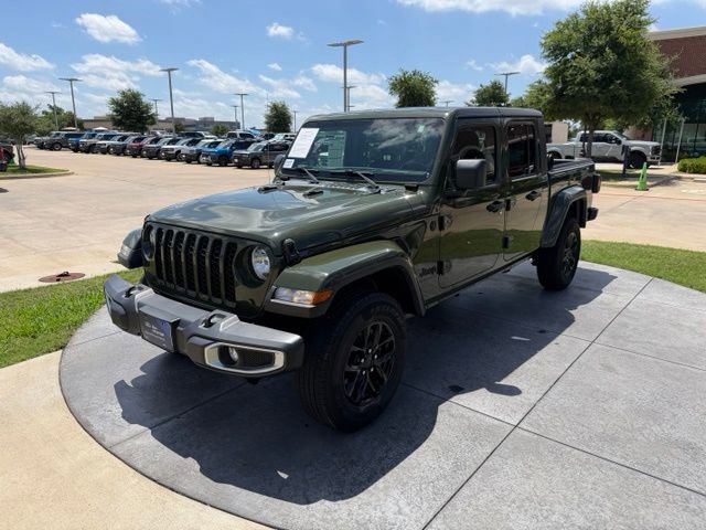 Used 2021 Jeep Gladiator Sport AWD/4WD image 3