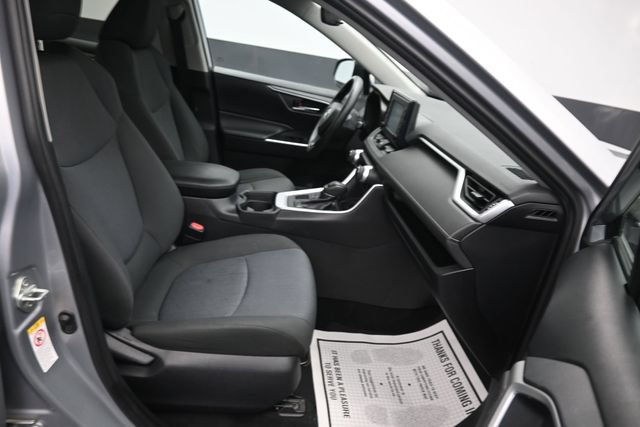 Used 2019 Toyota RAV4 XLE w/ All Weather Liner Package AWD/4WD image 8