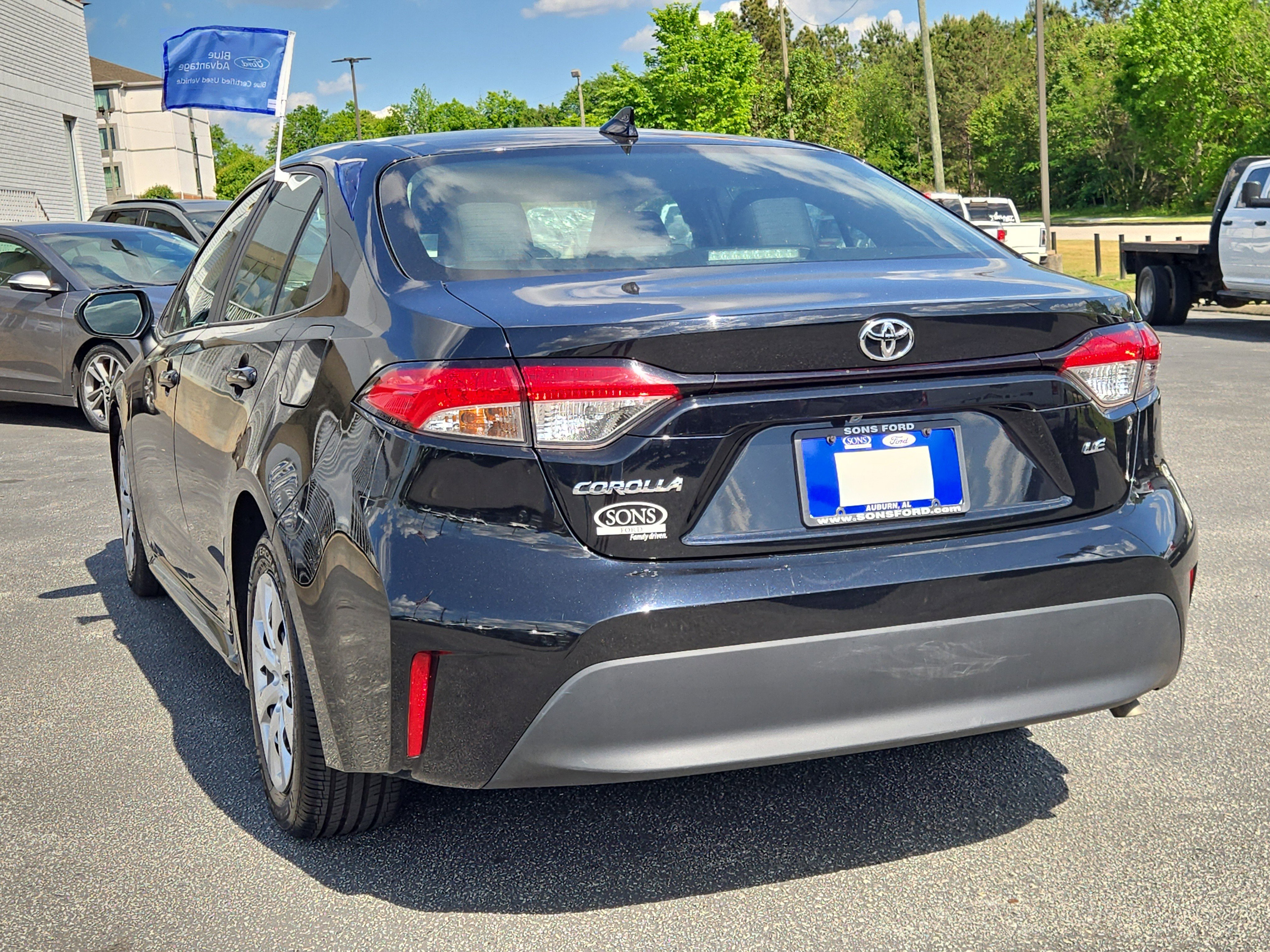 Used 2023 Toyota Corolla LE FWD image 8