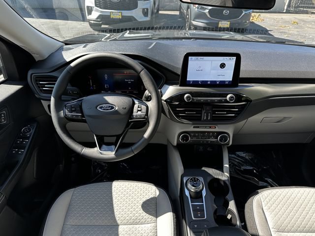 Certified 2023 Ford Escape Active AWD/4WD image 13