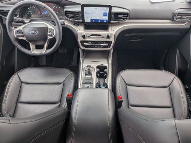 Certified 2024 Ford Explorer XLT w/ Equipment Group 202A AWD/4WD image 27