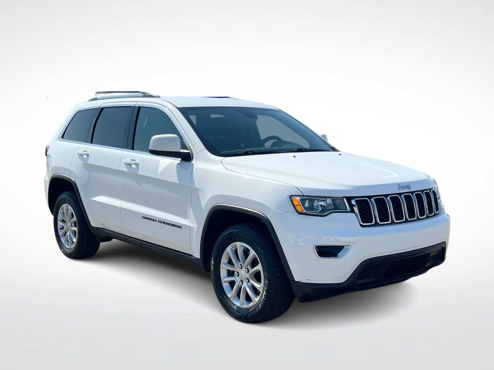 Used 2021 Jeep Grand Cherokee Laredo AWD/4WD image 2