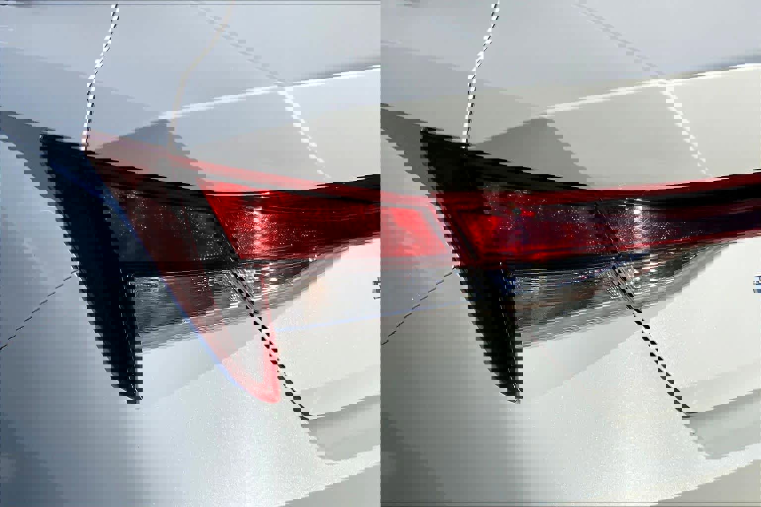 Used 2022 Hyundai Elantra SEL w/ Cargo Package image 23