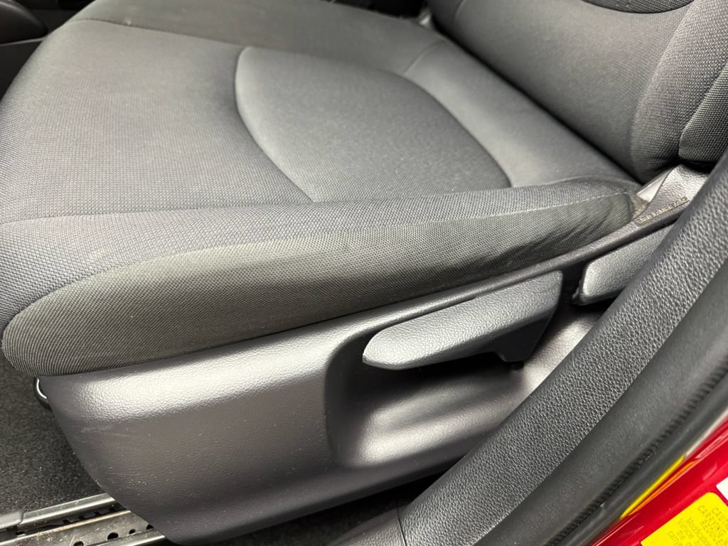 Used 2022 Toyota Corolla LE FWD image 11