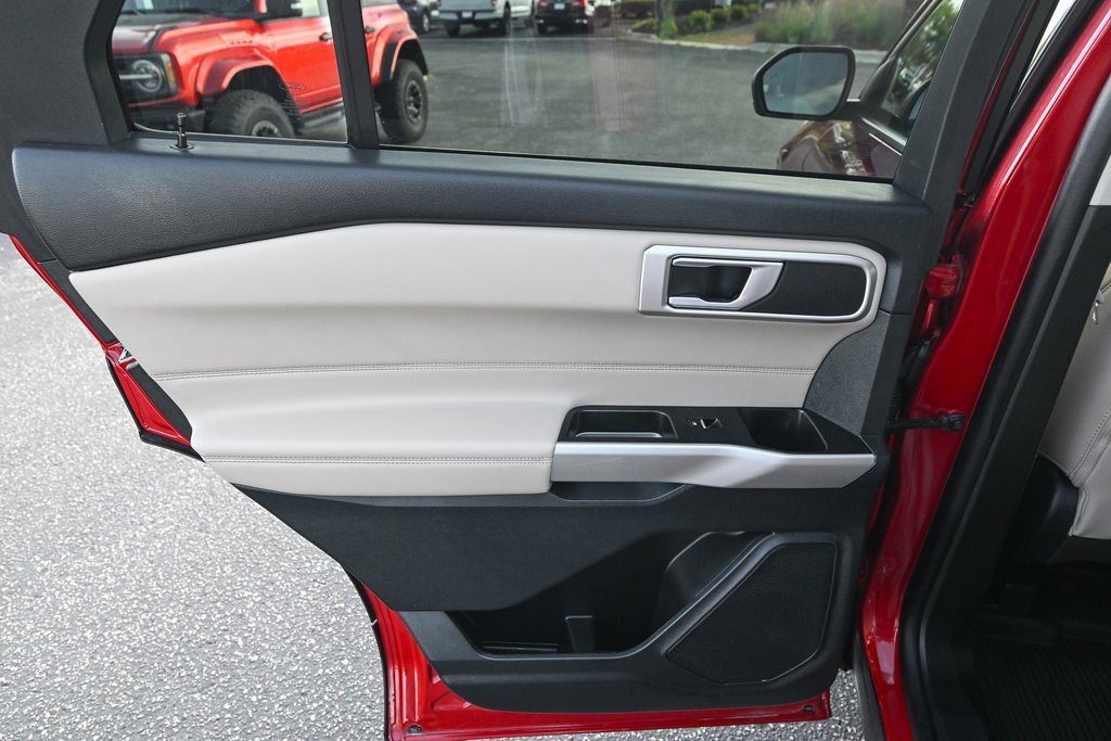 Certified 2023 Ford Explorer XLT w/ Equipment Group 202A image 28