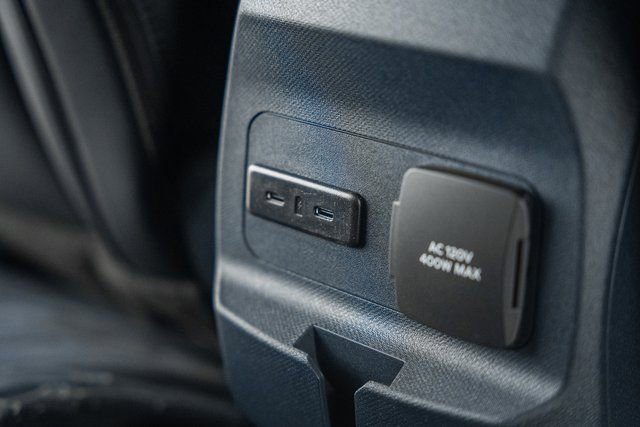 Certified 2026 Ford Maverick Tremor AWD/4WD image 38